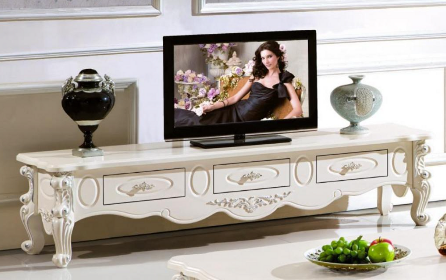 Vintage TV Cabinet (White/Black/Brown)