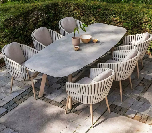 Modern Natural Style Outdoor Rope-Woven Dining Set